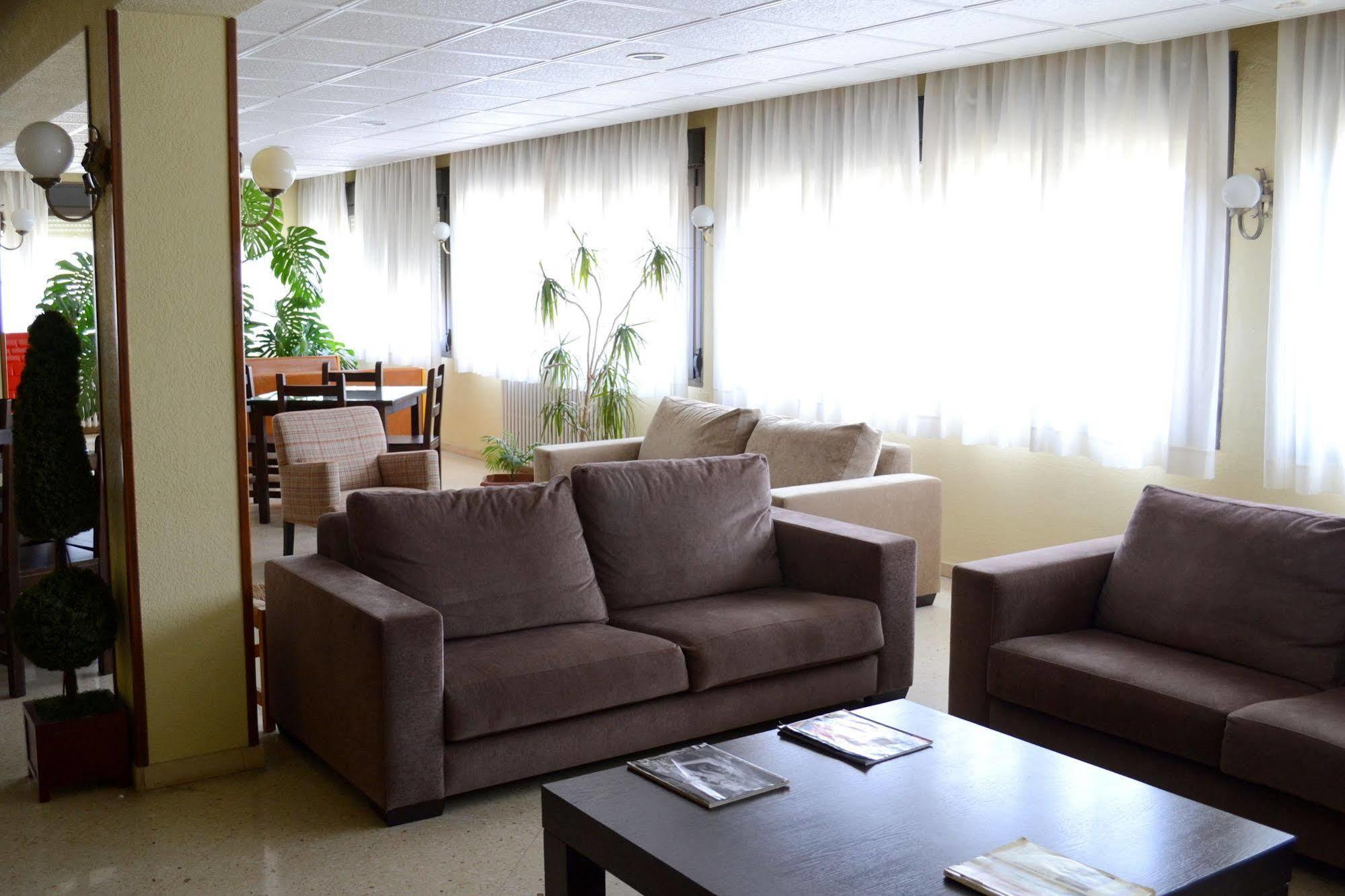 Hotel Mi Casa Sabiñánigo Zewnętrze zdjęcie